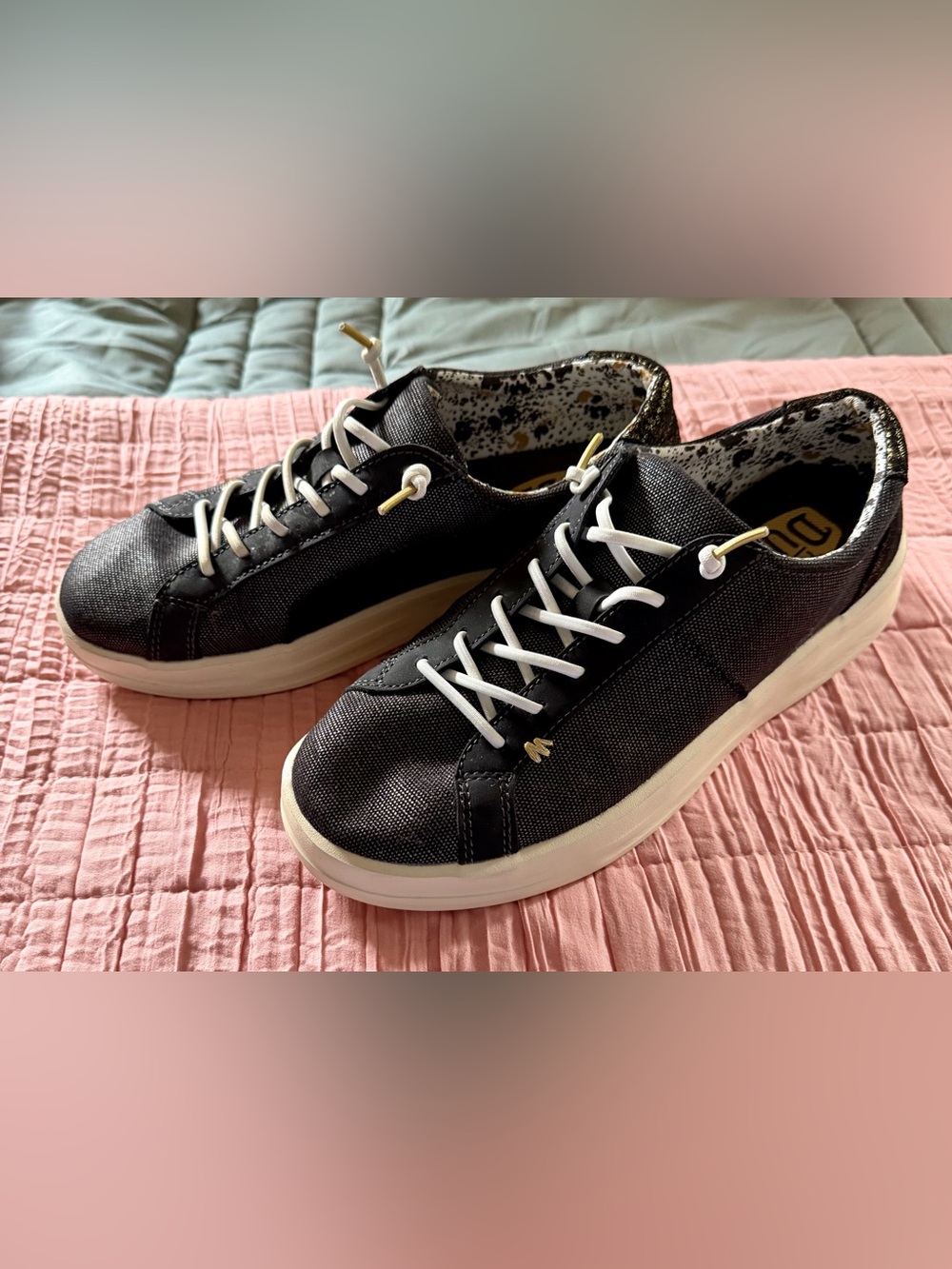 Hey Dude Women’s Karina Shimmer Sneakers NWOT - Picture 4 of 13
